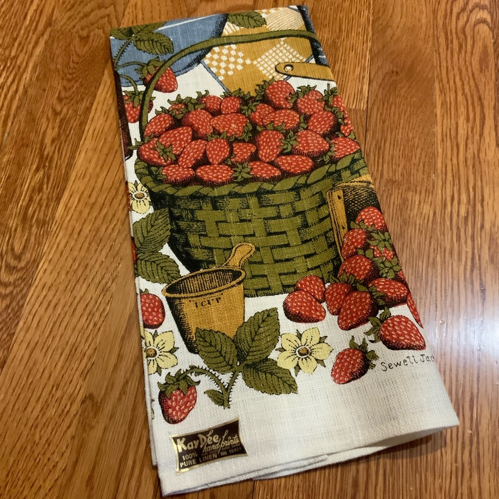 Kay Dee Handprint Strawberries Basket Linen NOS Farmhouse